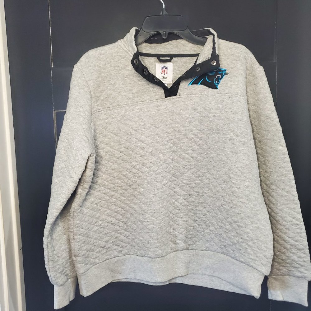 Womens Carolina Panthers quilted pullover